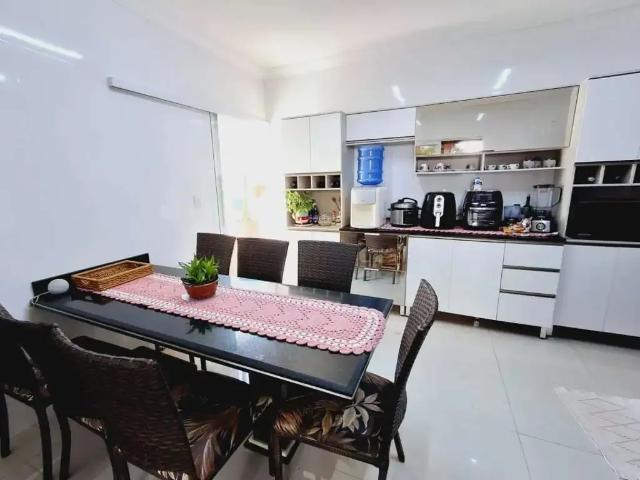 Casa / Sobrado para Venda em Marília/SP Parque Residencial Julieta 3 Quartos