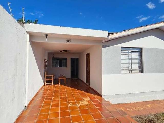 Casa / Sobrado para Venda em Maringá/PR Conjunto Habitacional Karina 3 Quartos