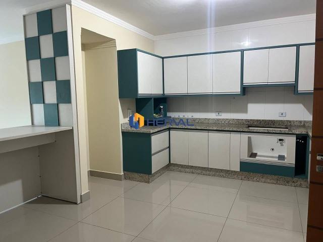 Casa / Sobrado para Venda em Maringá/PR Jardim Olímpico 3 Quartos