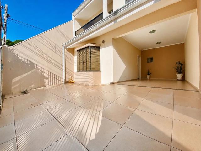 Casa / Sobrado para Venda em Maringá/PR Jardim Canadá 6 Quartos
