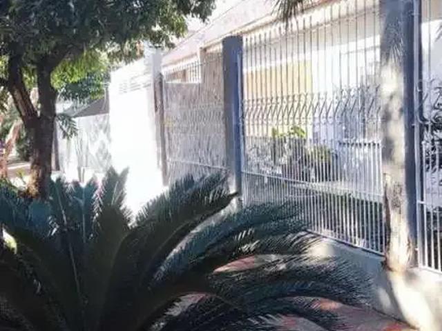 Casa / Sobrado para Venda em Maringá/PR Jardim dos Pássaros 4 Quartos