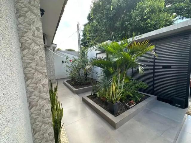 Casa / Sobrado para Venda em Maringá/PR Jardim Itaipu 3 Quartos