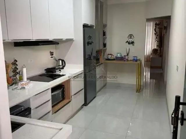 Casa / Sobrado para Venda em Maringá/PR Jardim Paris 3 Quartos