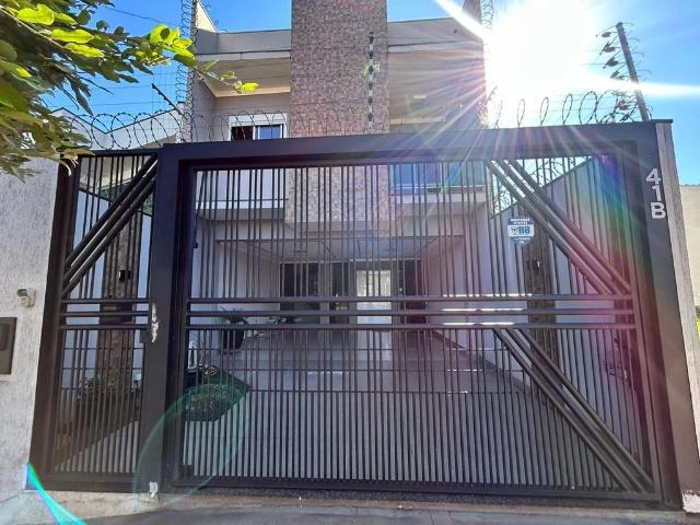 Casa / Sobrado para Venda em Maringá/PR Jardim São Miguel 3 Quartos