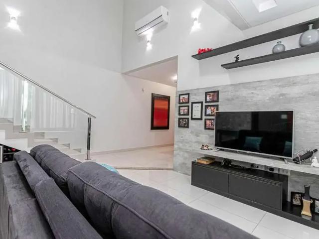 Casa / Sobrado para Venda em Maringá/PR Jardim Santa Helena 3 Quartos