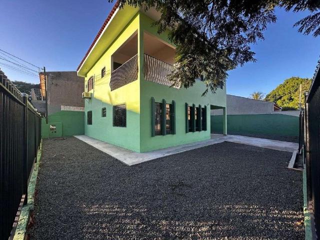 Casa / Sobrado para Venda em Maringá/PR Zona 07 3 Quartos