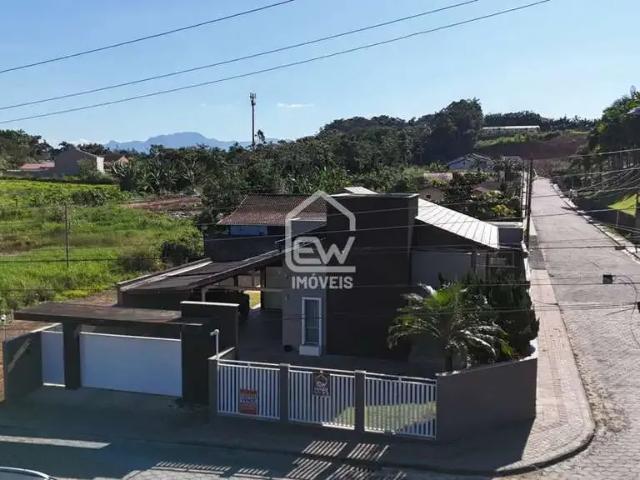 Casa / Sobrado para Venda em Massaranduba/SC Butuca 3 Quartos