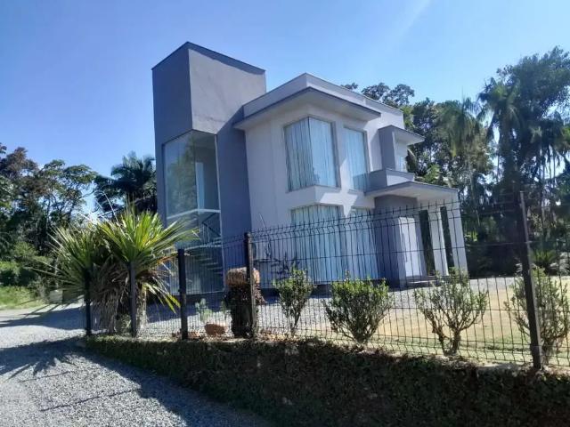 Casa / Sobrado para Venda em Massaranduba/SC Centro 3 Quartos