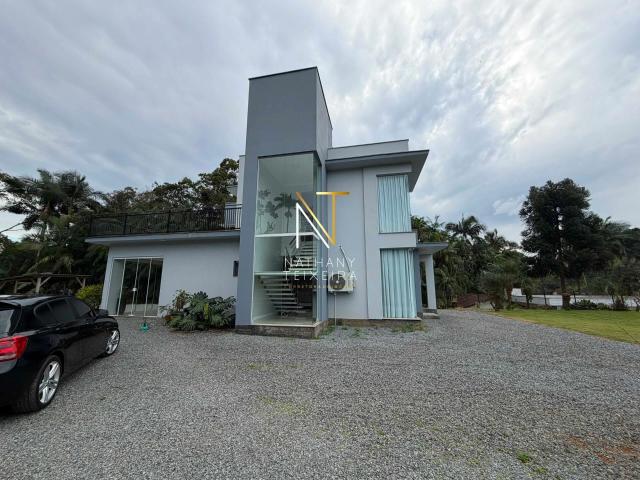 Casa / Sobrado para Venda em Massaranduba/SC Centro 2 Quartos