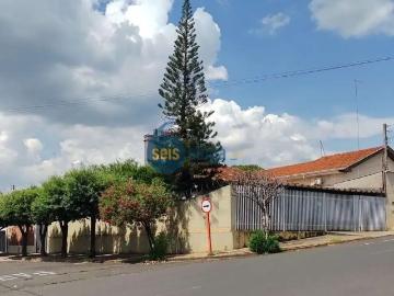 Casa / Sobrado para Venda em Matão/SP Centro 4 Quartos