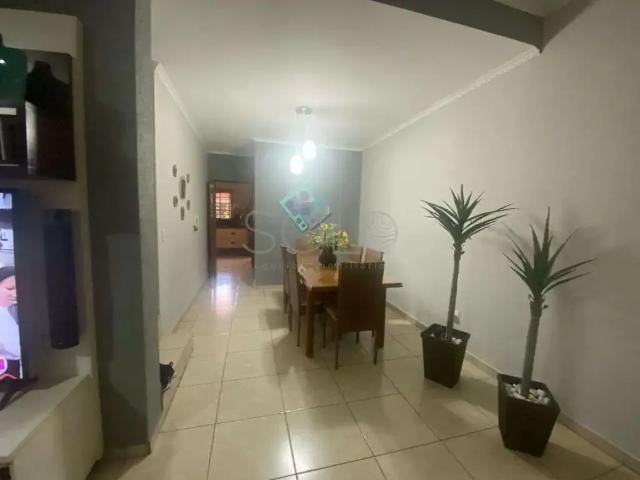 Casa / Sobrado para Venda em Matão/SP Centro 3 Quartos
