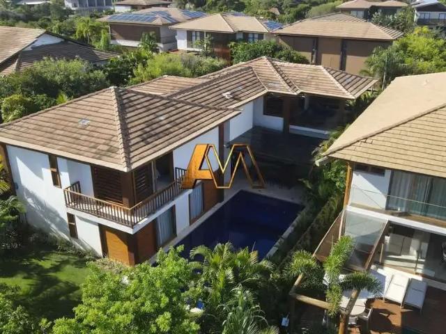 Casa / Sobrado para Venda em Mata de São João/BA Praia do Forte 5 Quartos