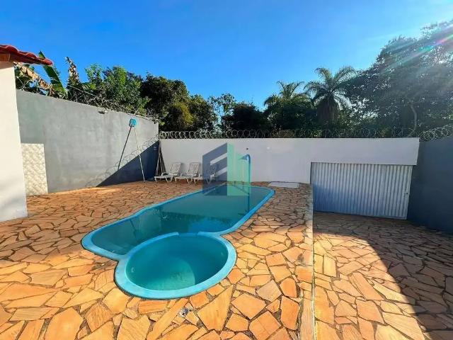 Casa / Sobrado para Venda em Mateus Leme/MG Atalaia 4 Quartos