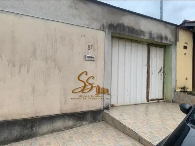 Casa / Sobrado para Venda em Mateus Leme/MG Centro 3 Quartos