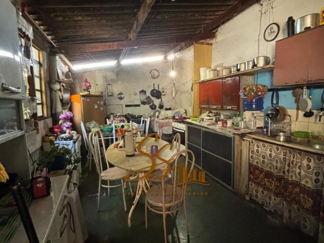 Casa / Sobrado para Venda em Mateus Leme/MG Centro 3 Quartos