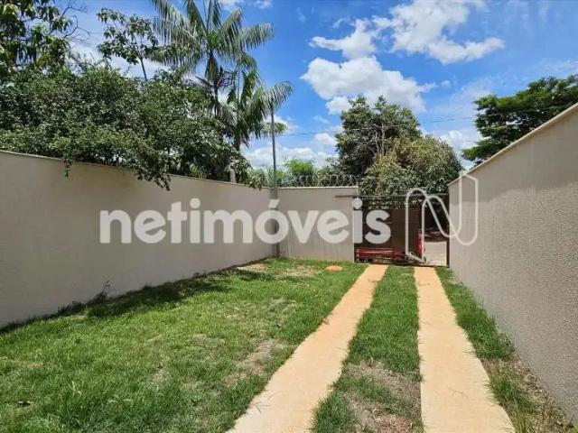 Casa / Sobrado para Venda em Mateus Leme/MG Planalto 2 Quartos