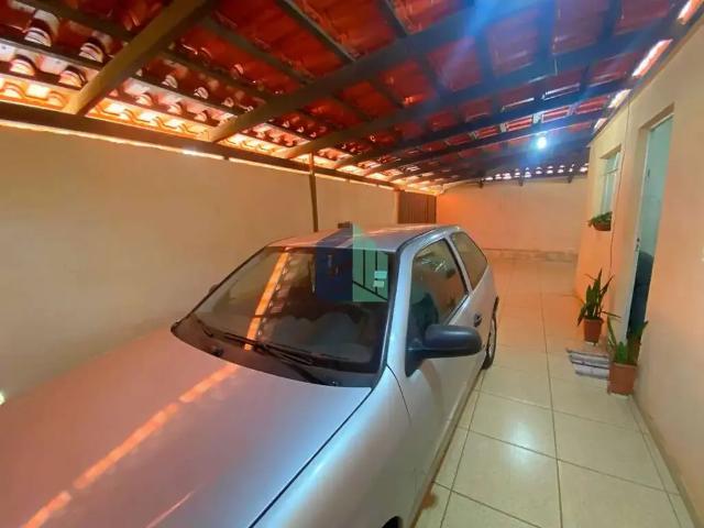 Casa / Sobrado para Venda em Mateus Leme/MG Planalto 2 Quartos