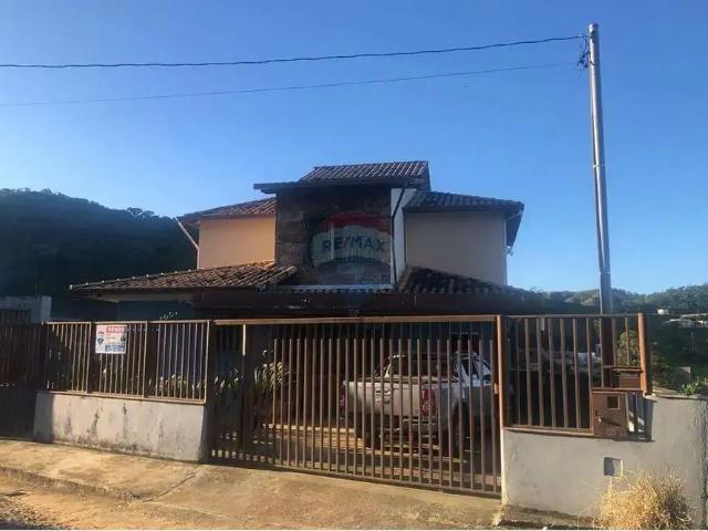 Casa / Sobrado para Venda em Matias Barbosa/MG Centro 4 Quartos