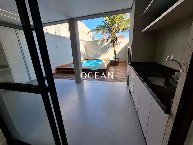 Casa / Sobrado para Venda em Matinhos/PR Balneário Betaras 3 Quartos