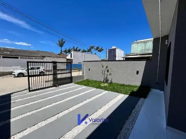 Casa / Sobrado para Venda em Matinhos/PR Curraes 3 Quartos