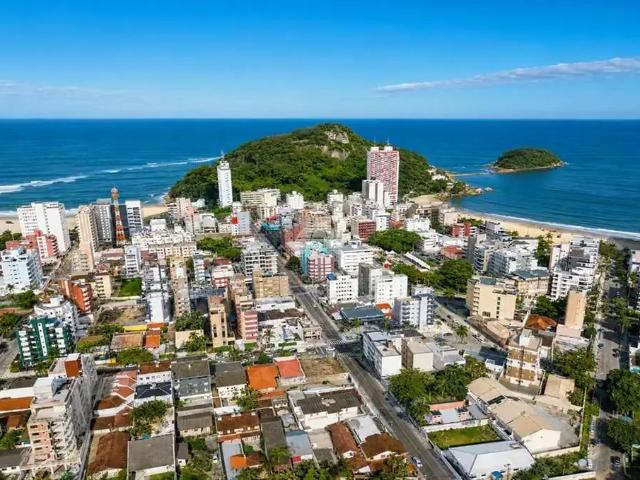 Casa / Sobrado para Venda em Matinhos/PR Caiobá 4 Quartos