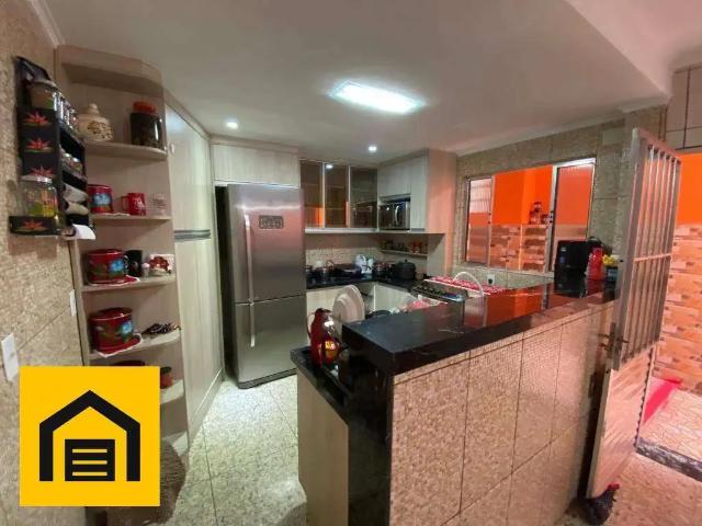 Casa / Sobrado para Venda em Mauá/SP Jardim Rosina 4 Quartos