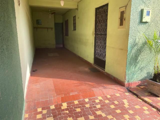 Casa / Sobrado para Venda em Mesquita/RJ BNH 2 Quartos
