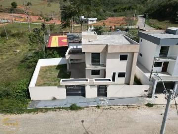 Casa / Sobrado para Venda em Miguel Pereira/RJ Ramada 3 Quartos