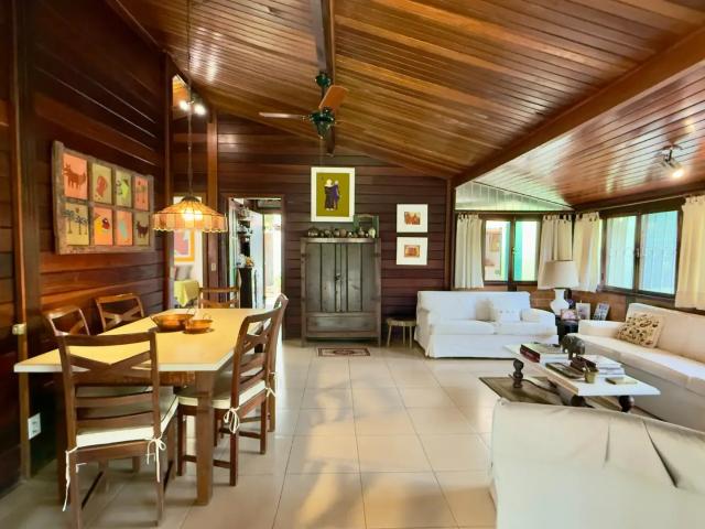 Casa / Sobrado para Venda em Miguel Pereira/RJ Village São Roque 4 Quartos