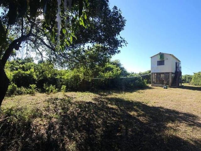 Casa / Sobrado para Venda em Miranda/MS Centro 2 Quartos