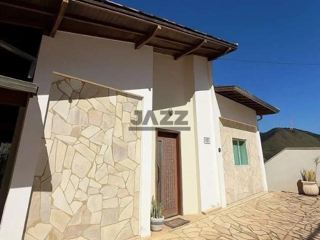 Casa / Sobrado para Venda em Monte Alegre do Sul/SP Estância Girardelli 3 Quartos