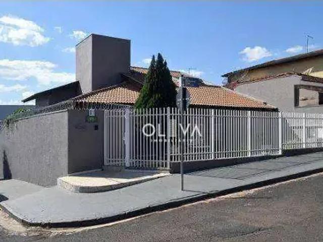 Casa / Sobrado para Venda em Monte Aprazível/SP Centro 3 Quartos
