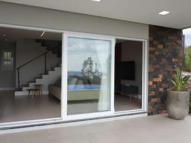 Casa / Sobrado para Venda em Monte Belo do Sul/RS Centro 2 Quartos