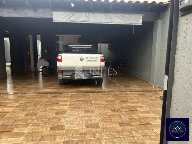 Casa / Sobrado para Venda em Monte Carmelo/MG Catulina 3 Quartos