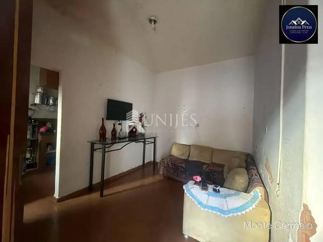 Casa / Sobrado para Venda em Monte Carmelo/MG Catulina 2 Quartos