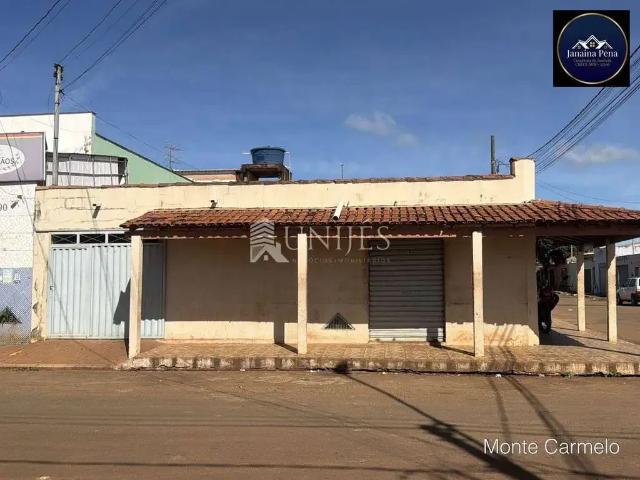 Casa / Sobrado para Venda em Monte Carmelo/MG Alto da Vila Nova 3 Quartos
