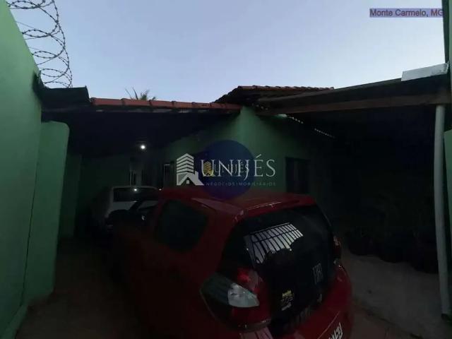 Casa / Sobrado para Venda em Monte Carmelo/MG Boa Vista 4 Quartos