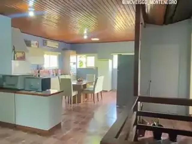 Casa / Sobrado para Venda em Montenegro/RS Industrial 4 Quartos