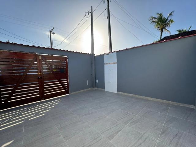 Casa / Sobrado para Venda em Mongaguá/SP Jussara 2 Quartos