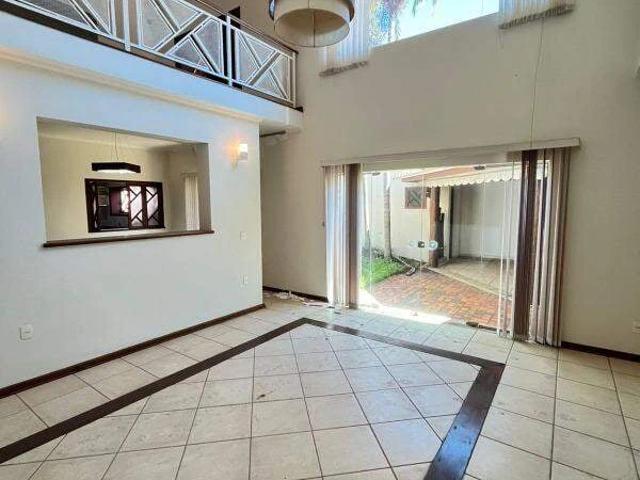 Casa / Sobrado para Venda em Mogi Mirim/SP Centro 1 Quartos