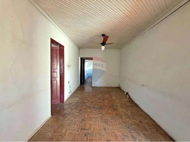 Casa / Sobrado para Venda em Mogi Mirim/SP Aterrado 6 Quartos