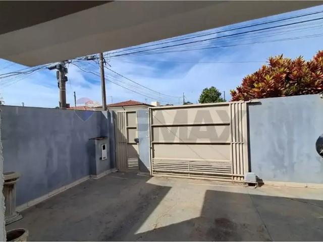 Casa / Sobrado para Venda em Mogi Mirim/SP Jardim Santa Cruz 3 Quartos