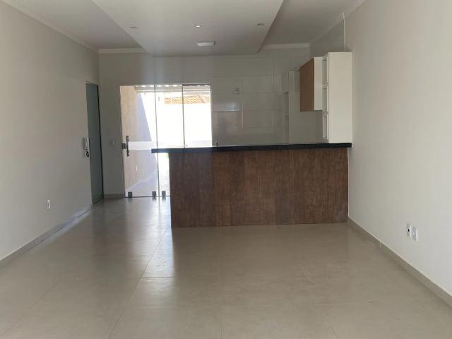 Casa / Sobrado para Venda em Mogi Mirim/SP Mirante 3 Quartos