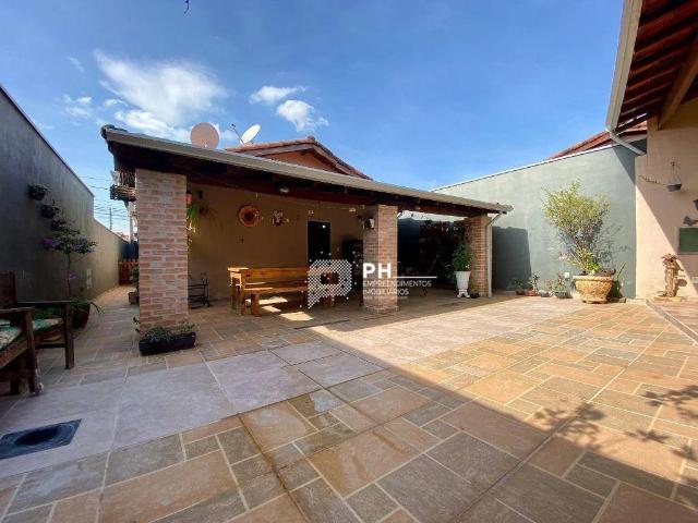 Casa / Sobrado para Venda em Mogi Mirim/SP Tucura 3 Quartos