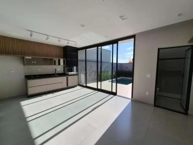 Casa / Sobrado para Venda em Mogi Mirim/SP Tucura 3 Quartos