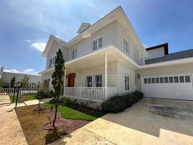Casa / Sobrado para Venda em Mogi das Cruzes/SP Vila Oliveira 4 Quartos