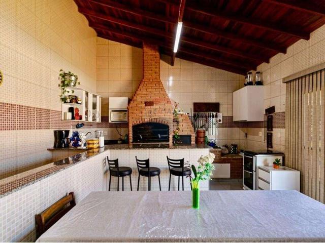 Casa / Sobrado para Venda em Mogi das Cruzes/SP Vila Lavínia 5 Quartos