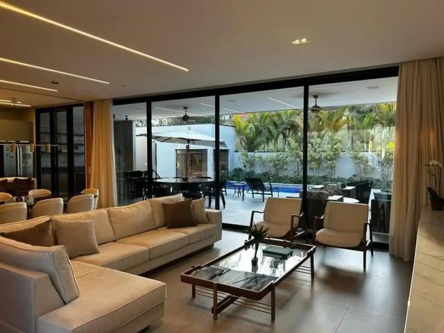 Casa / Sobrado para Venda em Mogi das Cruzes/SP Cézar de Souza 4 Quartos