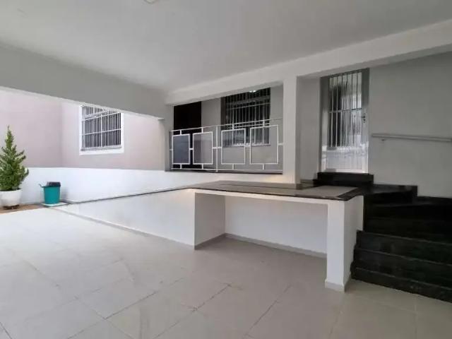 Casa / Sobrado para Venda em Mogi das Cruzes/SP Chácara Jafet 4 Quartos