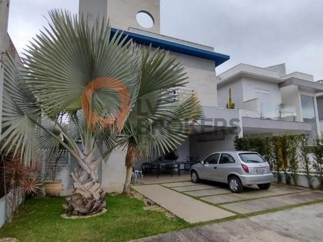 Casa / Sobrado para Venda em Mogi das Cruzes/SP Fazenda Rodeio 4 Quartos